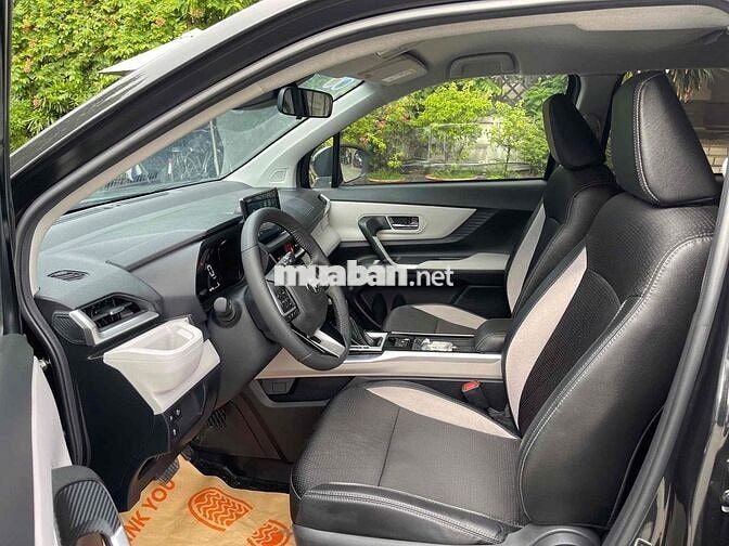 Toyota Veloz Cross Top 2024 Xe hãng bán