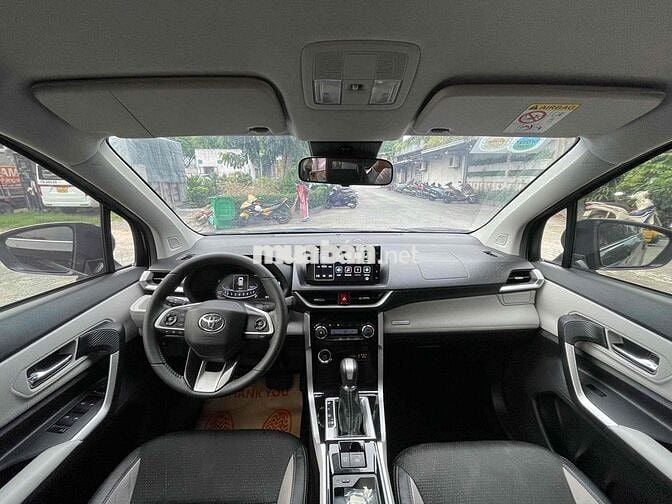 Toyota Veloz Cross Top 2024 Xe hãng bán