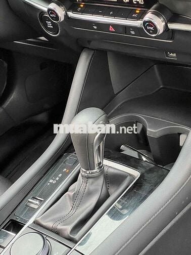 Mazda 3 2022 1.5L Luxury - 50000 km