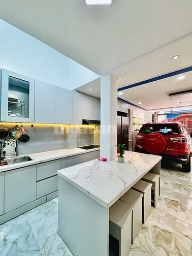 ⭐️Nhà 3 Lầu tuyệt đẹp Cao cấp xe hơi để trong nhà Đường Số 2, P16, GV