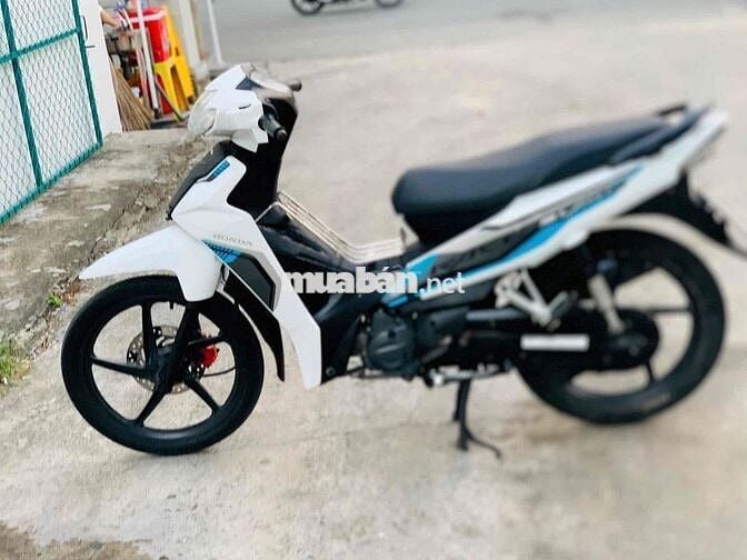 wava blade 2O19 biển 79