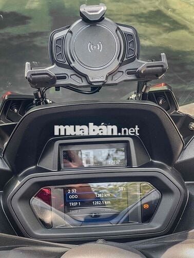 cần bán Yamaha Xmax300 2024