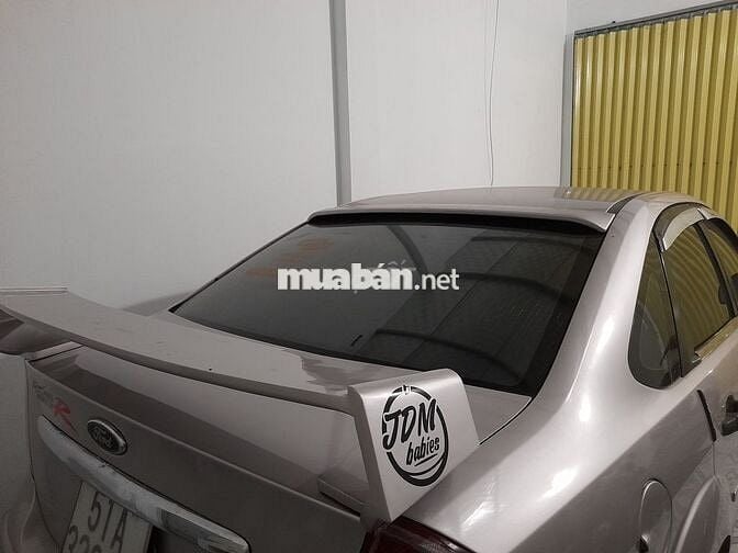 Ford Focus 2.0 số sàn