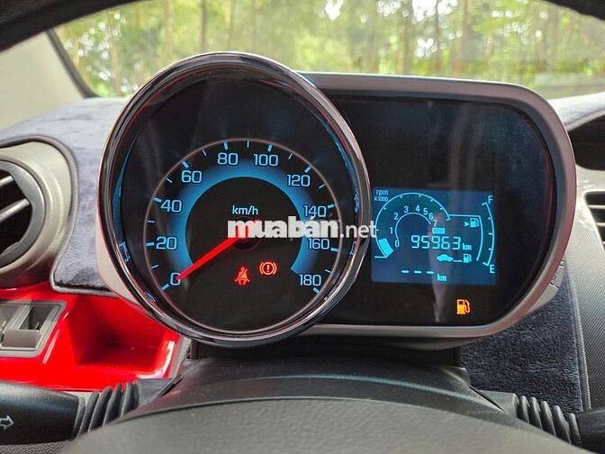 Chevrolet Spark 2014 LTZ 1.0 AT - 96000 km