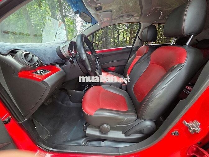 Chevrolet Spark 2014 LTZ 1.0 AT - 96000 km