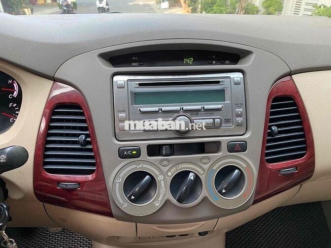 Toyota Innova 2006 bản G - 13000 km
