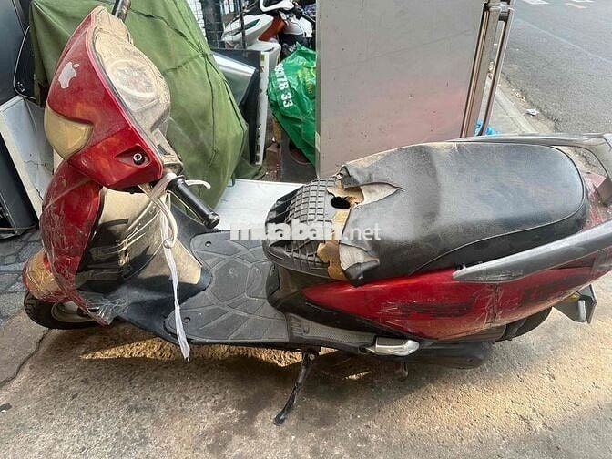 xe máy honda như hình để lâu, không chạy được
