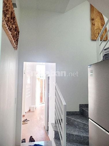 BÁN NHÀ MỚI ĐẸP ĐANG CHO THUÊ 12T, LÊ ĐỨC THỌ GV,4 TẦNG BTCT, GIÁ NHỈN