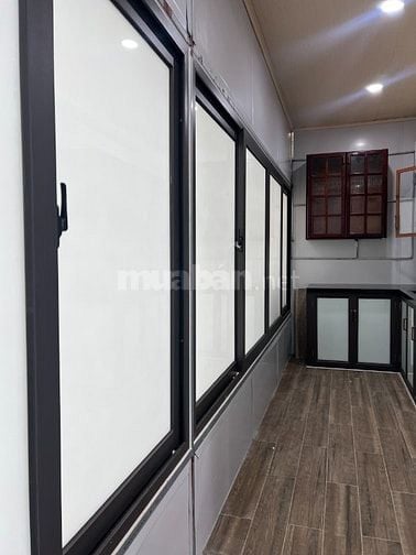 Chính chủ cần bán nhà tập thể diện tích sử dụng 100m2, gần hồ Kim Đồng