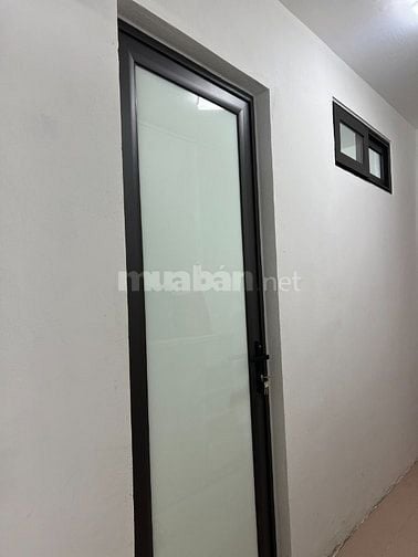 Chính chủ cần bán nhà tập thể diện tích sử dụng 100m2, gần hồ Kim Đồng