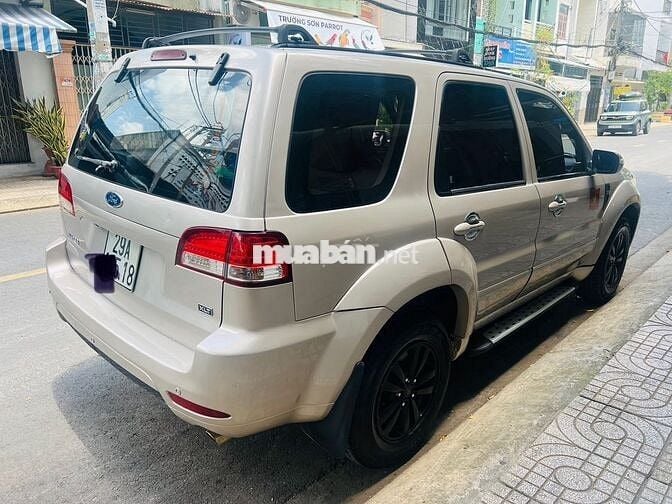Ford Escape 2011 XLS 2.3L 4x2 AT - 145000 km