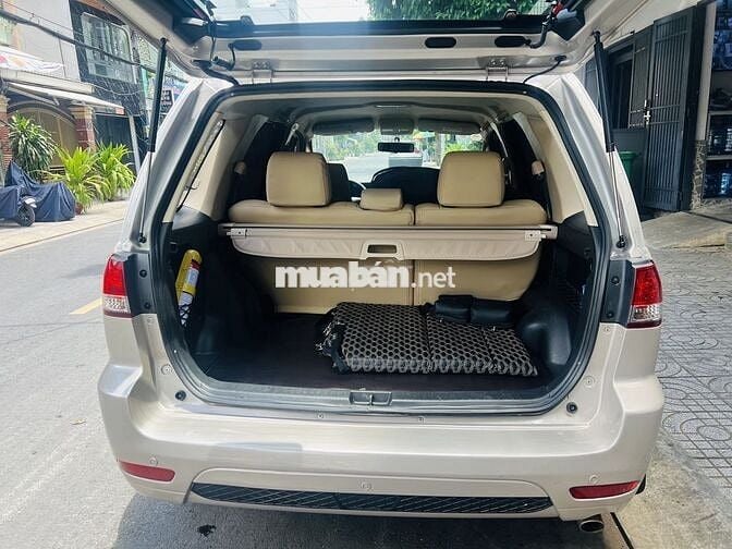 Ford Escape 2011 XLS 2.3L 4x2 AT - 145000 km