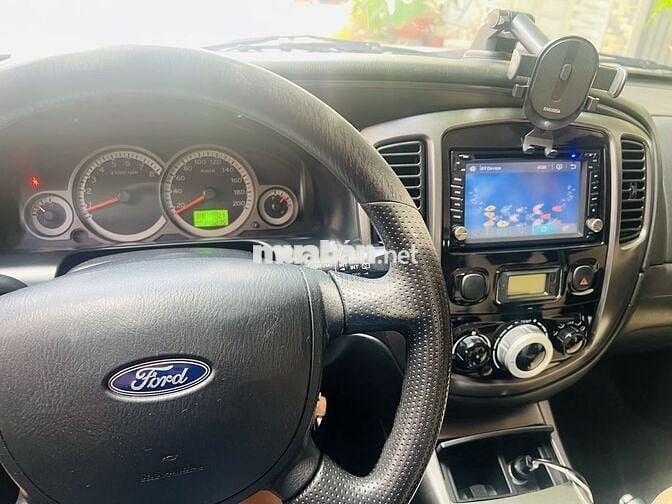 Ford Escape 2011 XLS 2.3L 4x2 AT - 145000 km