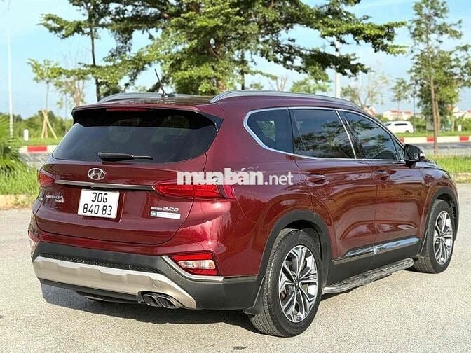 Hyundai Santa Fe 2019 2.2D Premium - 78000 km
