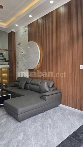 NHÀ ĐẸP THIẾT KẾ HIỆN ĐẠI, CHỈ VIỆC XÁCH VALI VỀ Ở CHỈ NHỈNH 5 TỶ