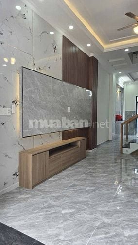 NHÀ ĐẸP THIẾT KẾ HIỆN ĐẠI, CHỈ VIỆC XÁCH VALI VỀ Ở CHỈ NHỈNH 5 TỶ