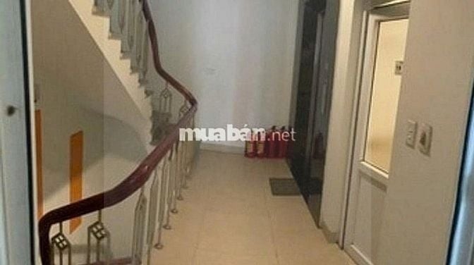 Cho thuê tầng 1+2 mặt phố Nguyễn Thị Định, TP Hà Nội, vị trí đẹp
