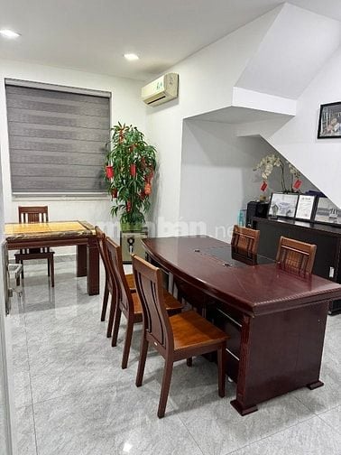 Nhà 10x19m, 1 hầm 3 lầu, KDC Dương Hồng, Bình Hưng B/C