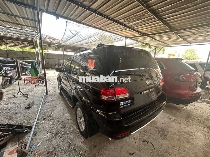 Ford Escape 2009 XLT 2.3 AT 4X4 - 160000 km