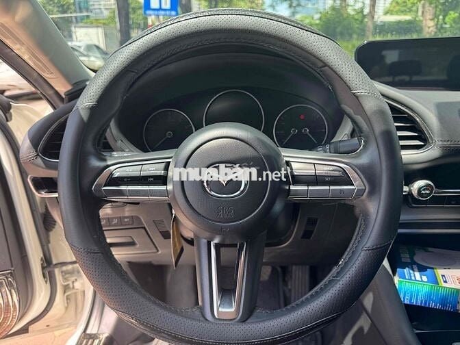 Mazda 3 2021 1.5 Luxury - 40000 km