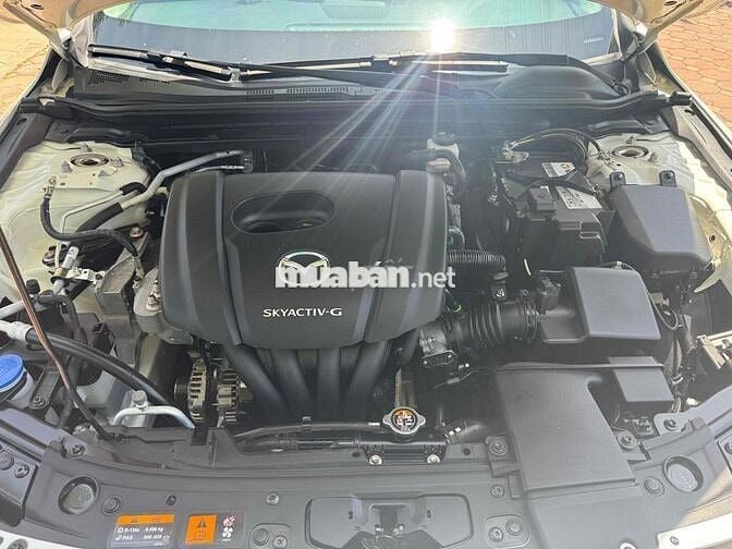 Mazda 3 2021 1.5 Luxury - 40000 km