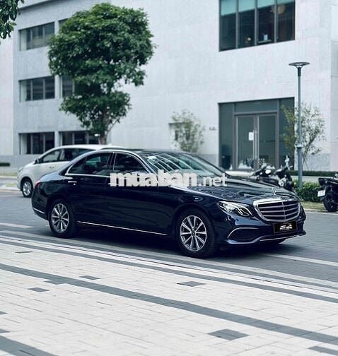 MERCEDES E200 MÀU XANH CAVANSITE NỘI THẤT NÂU ĐẸP