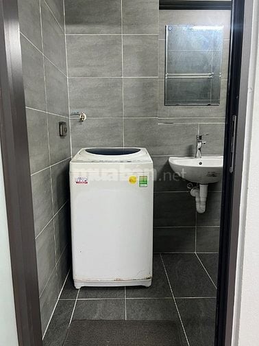Chính chủ cần bán nhà tập thể diện tích sử dụng 100m2, gần hồ Kim Đồng