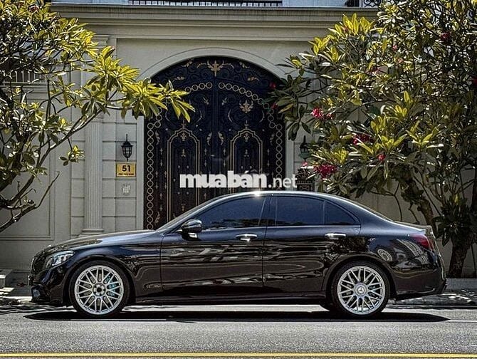 Mercedes C300 AMG model 2020 Limited siêu siêu đep