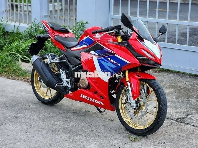 TP HCM CBR150 ABS 09/2023 HRC mâm vàng đúng date