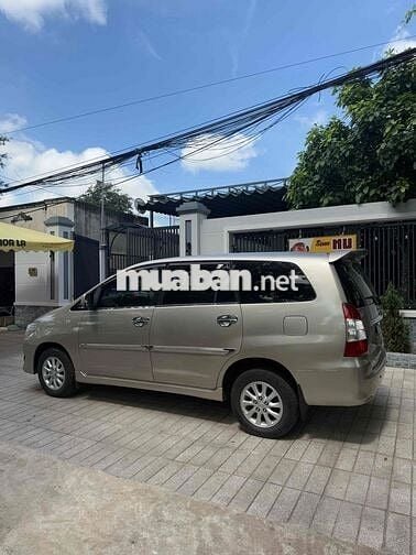 Toyota Innova 2013 2.0G - 190000 km