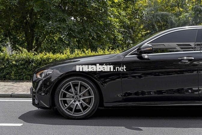 E300_AMG_2022 màu đen nt đen siêu lướt giá tốt