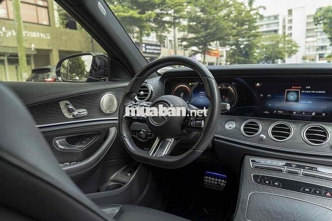E300_AMG_2022 màu đen nt đen siêu lướt giá tốt
