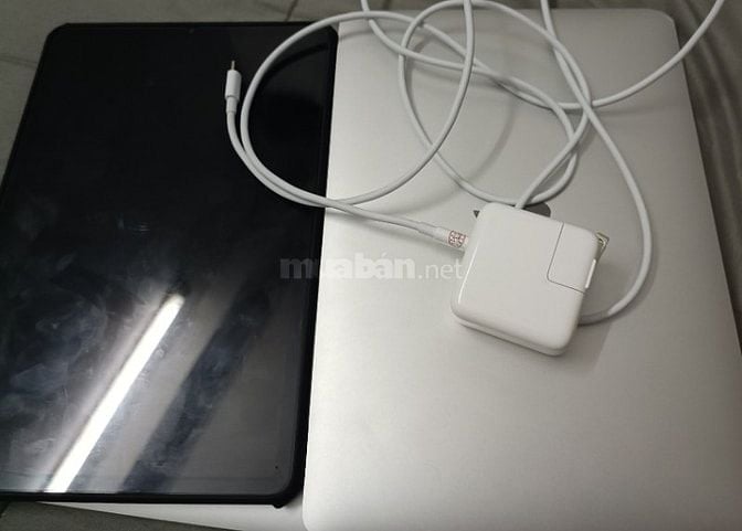 Macbook air 2015, màn 12 inch, I5 Ram 8Gb SSD 512