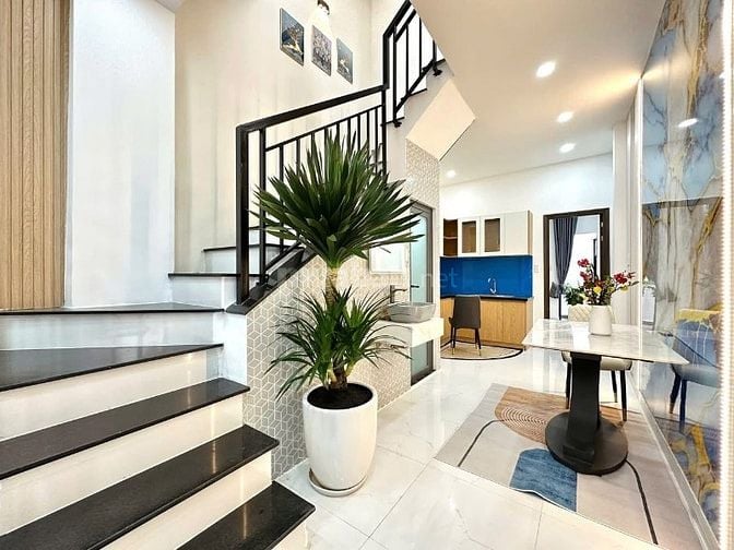 ⭐️Nhà 2 Lầu tuyệt đẹp Cao cấp góc 2 mặt hẻm Nguyễn Đình Chiểu, P4, PN