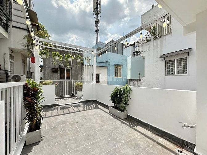 ⭐️Nhà 2 Lầu tuyệt đẹp Cao cấp góc 2 mặt hẻm Nguyễn Đình Chiểu, P4, PN