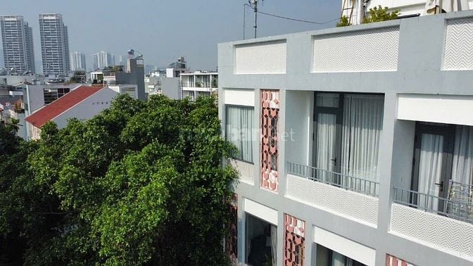Bán nhà biệt thự sân vườn tại Thảo Điền