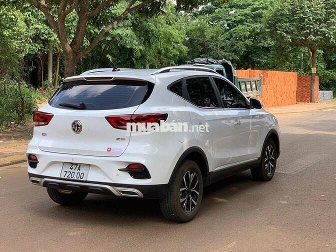 MG ZS STD 2024 siêu lướt-3000 km mới leng keng