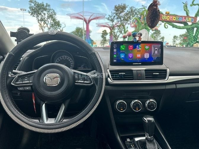 Chính chủ cần bán xe gia đình đang sử dụng. Mazda3 2018 đi hơn 9v. 