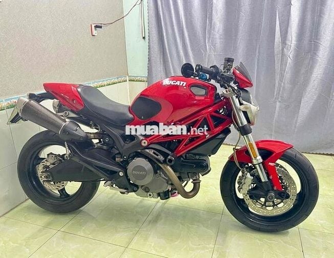 DUCATI 795