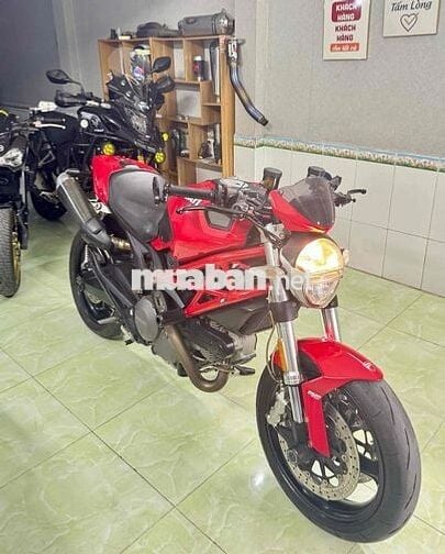 DUCATI 795
