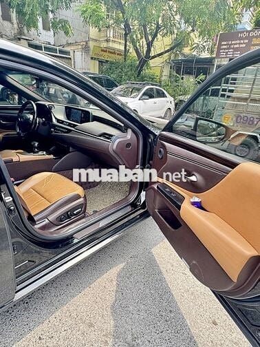 Chính chủ bán Lexus ES250 Đen – NT Nâu – 2020