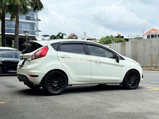 Ford Fiesta 2014 1.5 AT Titanium - 70000 km