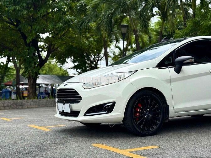 Ford Fiesta 2014 1.5 AT Titanium - 70000 km