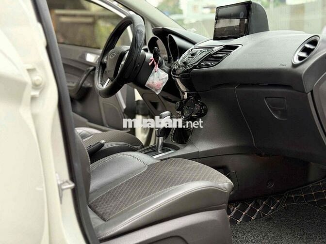 Ford Fiesta 2014 1.5 AT Titanium - 70000 km
