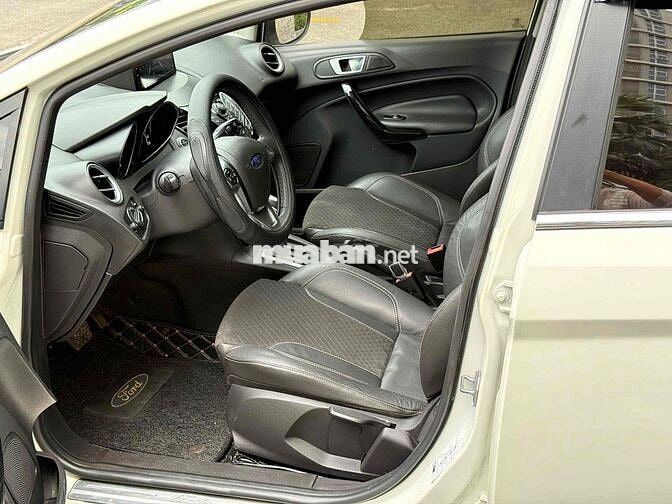 Ford Fiesta 2014 1.5 AT Titanium - 70000 km