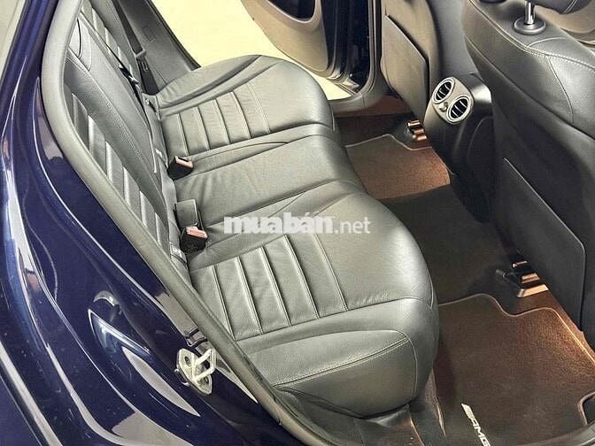 Mercedes Benz GLC 2021 300 4MATIC - 62000 km