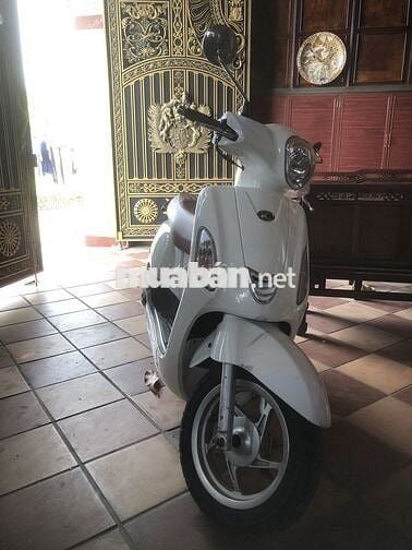 Xe Kymco like 50cc màu trắng, giấy tờ đầy đủ.
