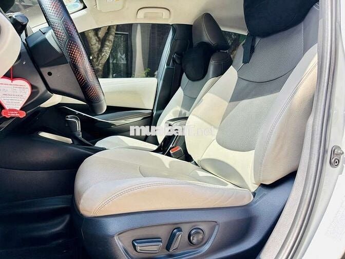 TOYORA ALTIS 2022 1.8 V - 68000 km