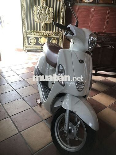 Xe Kymco like 50cc màu trắng, giấy tờ đầy đủ.