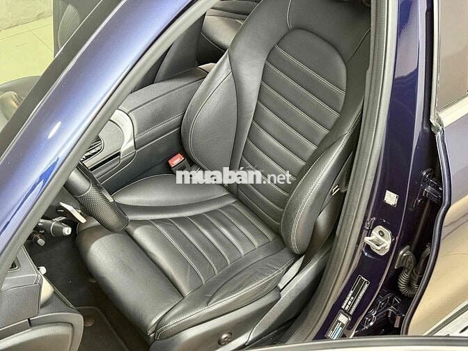 Mercedes Benz GLC 2021 300 4MATIC - 62000 km